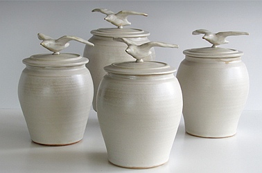 Mini-urnen meeuwen  Tineke van Gils